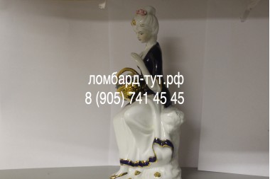 Статуэтка 